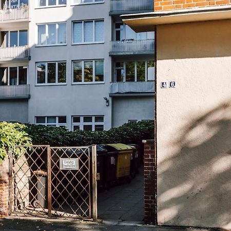 Komplett Neu: 2-Zi Zentral Im Altbau. 24H-Checkin Киль Экстерьер фото