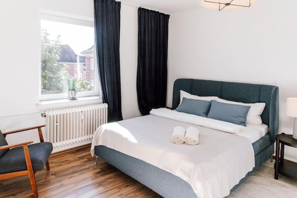 Komplett Neu: 2-Zi Zentral Im Altbau. 24H-Checkin Киль Экстерьер фото